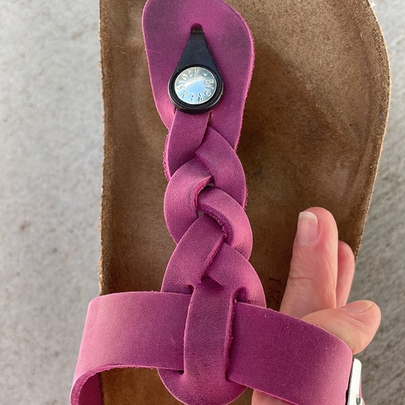 Oiled Leather Gizeh Birkenstocks - Picture 4 of 7